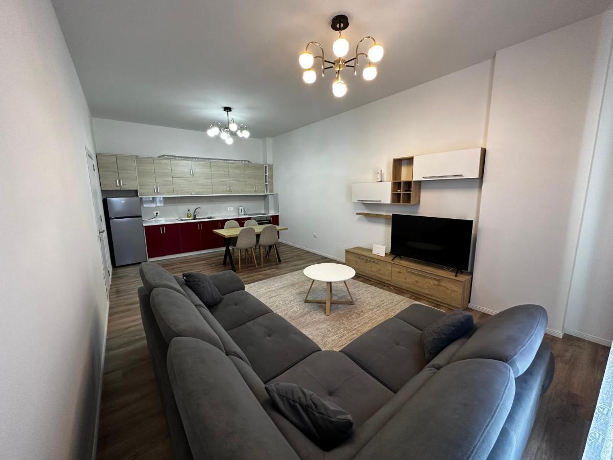 Appartement Myhouse At 21 Dhjetori à Tirana Extérieur photo
